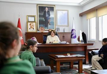 Didimli Öğrenciler Yerel Yönetimi Başkan Hatice Gençay'dan Dinledi