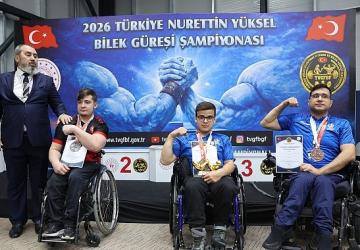 Bağcılarlı demir bileklerden büyük başarı: 14 madalya kazandılar