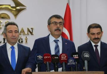 Ara tatil kaldırılacak mı? Yaz tatili uzayacak mı? Okullarda güvenlik önlemleri nasıl olacak?