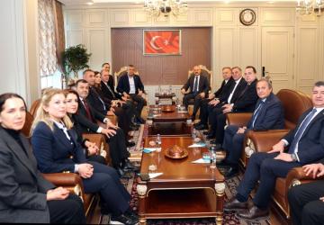 CHP Genel Başkanı Özgür Özel’den Adıyaman Valisi Osman Varol’a ziyaret