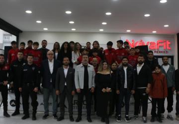 Adıyaman’da Genç Nesiller Derneği’nden ‘siber suçlara karşı’ bilinçlendirme paneli - Videolu Haber