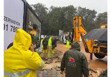 Kemer Belediyesi aralıksız çalışıyor