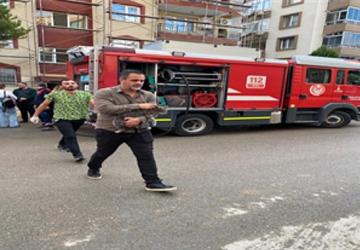 Mazgala düşen kayıp köpek ve yangında mahsur kalan kediler itfaiyenin çabasıyla kurtarıldı