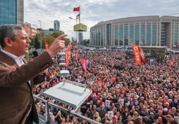 Özgür Özel, ‘İBB’ye kayyum’ iddiasına yanıt verdi: ‘Halkın direnişi bu ihtimali ortadan kaldırdı’