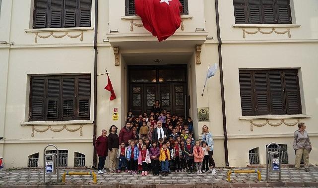 Edremit Belediyesi Atatürk Kültür Evi'ne ziyaretçi akını