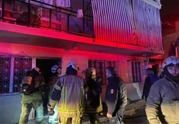 İzmir İtfaiyesi Buca'da yangına müdahale etti