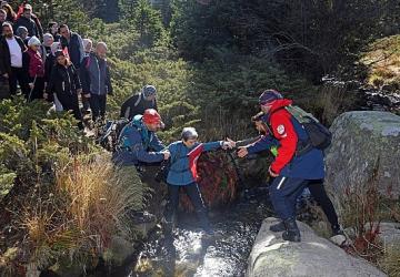 Uludağ'da yüzlerce kişi Cumhuriyetin izinde yürüdü