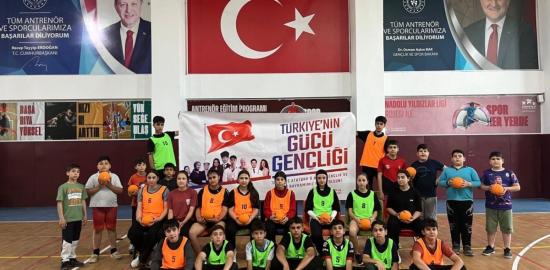 Adıyaman’da 19 Mayıs coşkusu hentbol müsabakalarıyla yaşandı