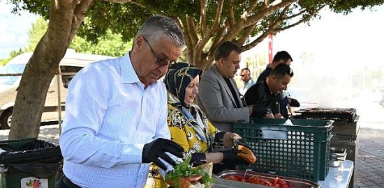 Öğrencilere deneme sınavı sonrası mangal partisi