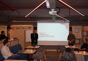 Mobilyada Yeni Oyun Kurucu: Veri ve Yapay Zekâ