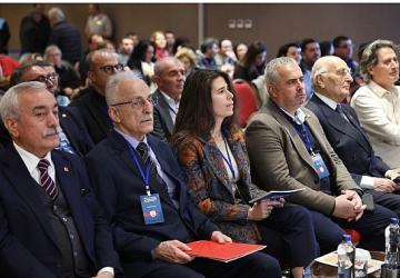 Çeşme'de tarihi adım: Kiralık Sosyal Konut Sempozyumu gerçekleştirildi