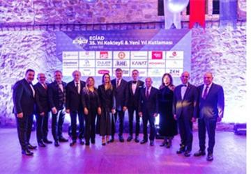 Başkan Tugay'dan genç iş insanlarına İzmir için kenetlenme çağrısı