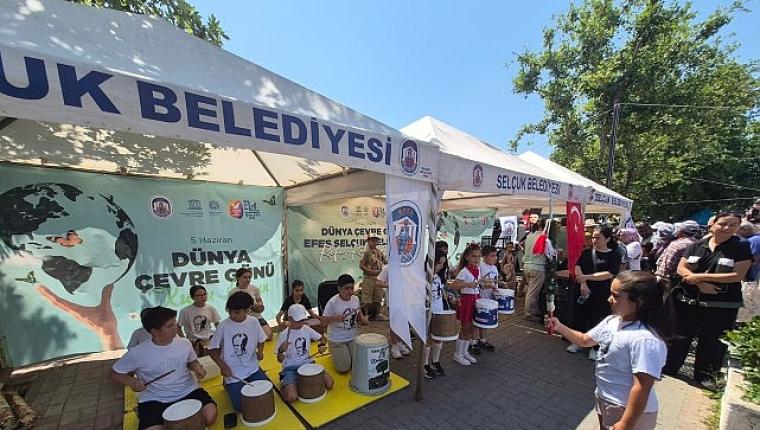 Efes Selçuk'ta Dünya Çevre Günü “Atığını Getir, Hediyeni Götür" Etkinliğiyle Kutlandı