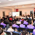 Osmangazi Belediyesi'nden Sporcu Ailelerine Yol Gösteren Panel