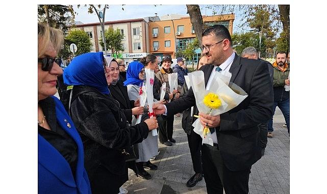 Gölcük'te 5 Aralık Dünya Kadın Hakları Günü Kutlandı