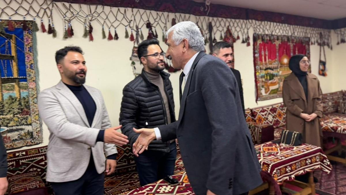 Başkan Hallaç, Kahta’da hukukçularla bir araya geldi