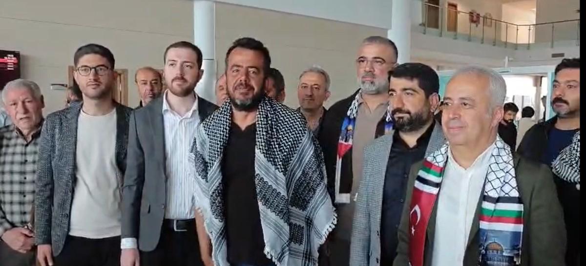 Adıyaman’da duygusal karşılama: “Bizi durduramayacaklar” - Videolu Haber