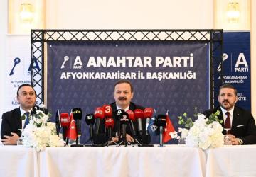 Yavuz Ağıralioğlu: Eğitimsiz Kalkınamayız, Üretimsiz Başaramayız