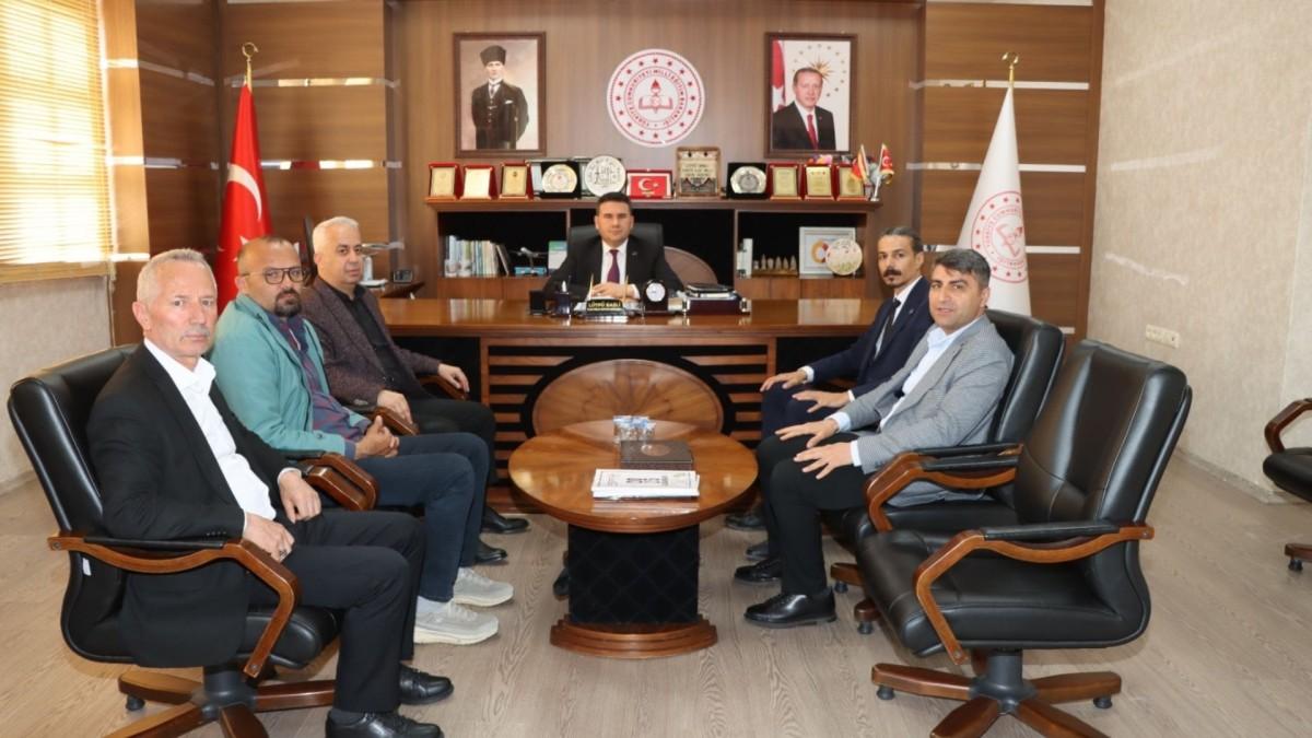 Sendika temsilcilerinden Kahta İlçe Milli Eğitim Müdürlüğüne ziyaret