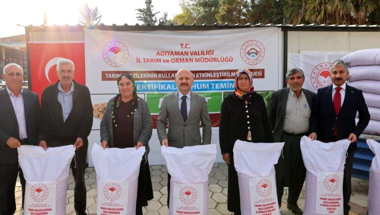 Adıyaman’da üreticiye güçlü destek: 666,5 ton sertifikalı nohut tohumu dağıtımı yapıldı