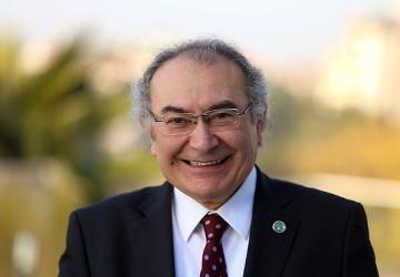 Prof. Dr. Nevzat Tarhan: “Ailedeki yangını iyilik söndürecek"