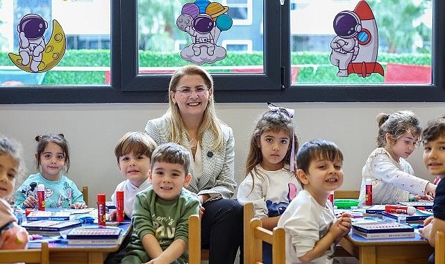 Bakırköy'de Muzaffer İzgü Gündüz Çocuk Bakımevi Açıldı