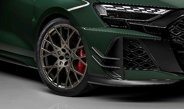 Pirelli, yeni Audi RS 5 ve Audi RS 3 competition limited modelleri için motor sporları DNA'sına sahip P Zero R lastiklerini geliştirdi