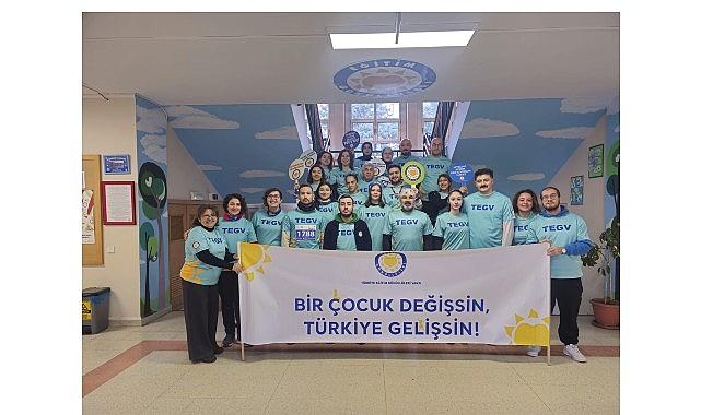 90. Büyük Atatürk Koşusu'nda TEGV ile Adımlar Geleceği Aydınlatıyor
