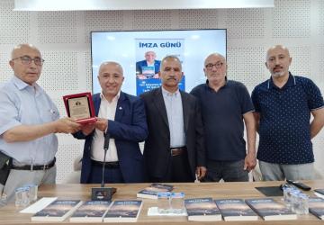 Adıyaman kültürüne manevi dokunuş: Hüseyin Turhal yeni kitabını okurlarıyla buluşturdu!