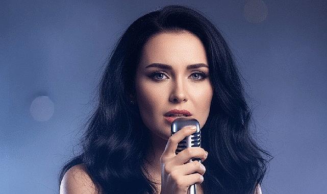 Türkiye'nin İlk Yapay Zeka Şarkıcısı AYmeRA'dan İlk Albüm: 'AYmeRA' Yayında