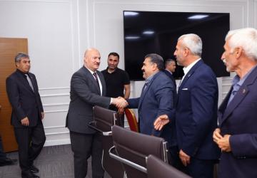 Vali Abdullah Küçük’e muhtarlardan hayırlı olsun ziyareti