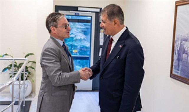 Avustralya Başkonsolosu'ndan Başkan Tugay'a ziyaret