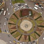 İzmir'in kalbi çiçek açtı