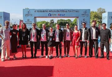 Altın Portakal yarışında bugün beyazperdeye, hayatta kalma hikâyeleri yansıdı