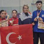 Seferihisar'ın 'Altın Çocukları' Avrupa yolunda kürsüyü bırakmıyor