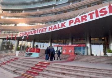 İki CHP bayramda ne yapacak? Kılıçdaroğlu genel merkezde, Özel il başkanlığında!