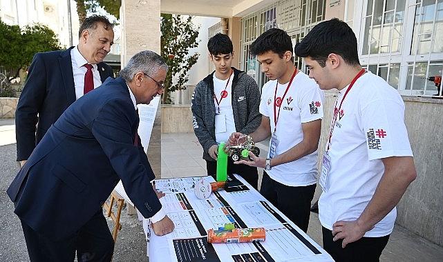 Kemer'de TÜBİTAK 4006 Bilim Fuarı