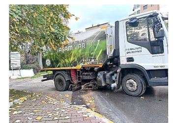 Maltepe Belediyesi'nden Yalı Mahallesi'nde temizlik seferberliği