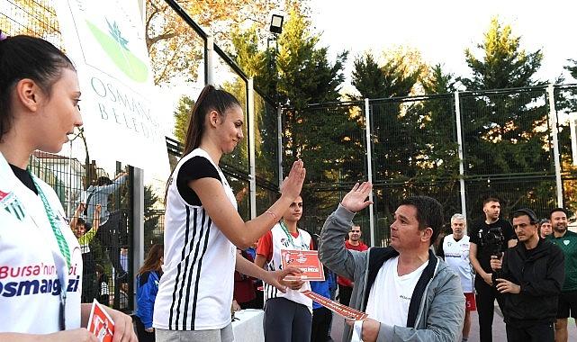 Osmangazi'de Basketler Cumhuriyet İçin Atıldı