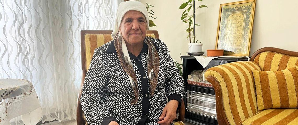 Bakan Kurum Kahramanmaraş'ta konutuna kavuşan Fatma teyzeyi paylaştı: Mutluluğu daim olsun