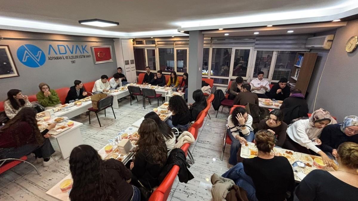 Adıyaman İl ve İlçeleri Eğitim Vakfı’ndan bursiyer öğrencilere iftar buluşması