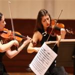 İzmir Oda Orkestrası yine ayakta alkışlandı