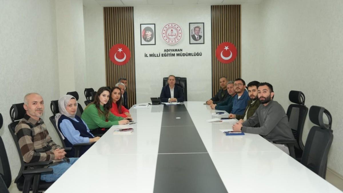 İl Milli Eğitim Müdürü Tosun, İnşaat Emlak Birimi ile toplantı yaptı