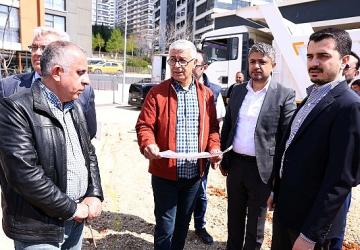 Başkan Hüseyin Can Güner Sahada İncelemelerde Bulundu