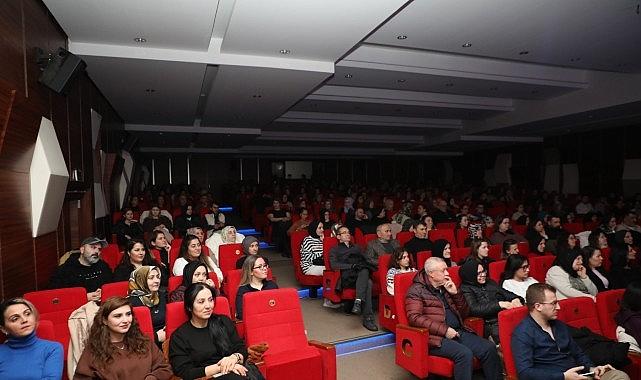 “Kadın Sığınağı" İzleyici ile Buluştu