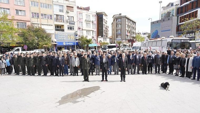 Atatürk'ün Burhaniye'ye Gelişinin 92. Yıl Dönümü Törenle Anıldı