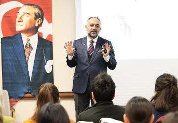 Osmangazi'de Felsefe Buluşmaları Devam Ediyor