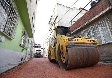 Osmangazi'de Eski Asfaltlar Yenileniyor