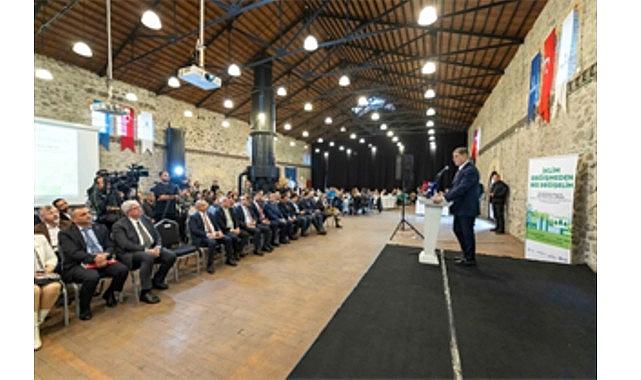 Başkan Tugay: Geleceği bekleyen değil, geleceği planlayan ve inşa eden bir şehir olmak zorundayız