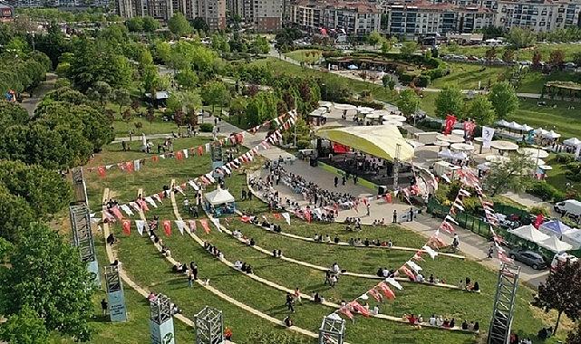 Beylikdüzü'nde Kırlangıç Gençlik Festivali coşkusu başladı